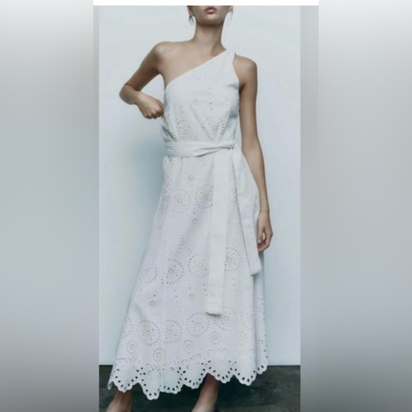 NWT Zara Eyelet Dress - Picture 2 of 6